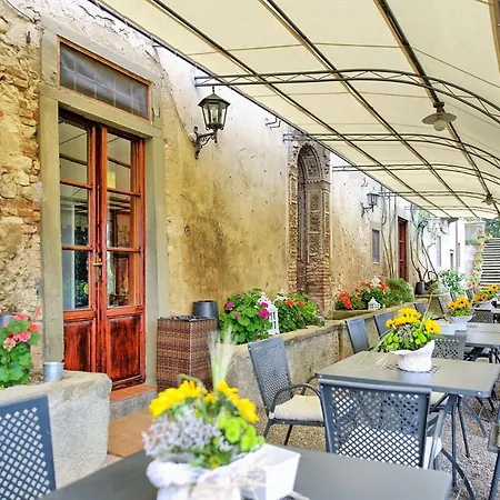 Montegufoni Sleeps 4 T241463 *